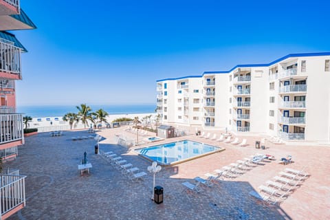 Property building, Day, Beach, Swimming pool, sunbed