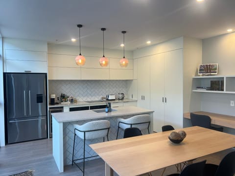 Kitchen or kitchenette, Dining area, dishwasher, oven, stove, toaster