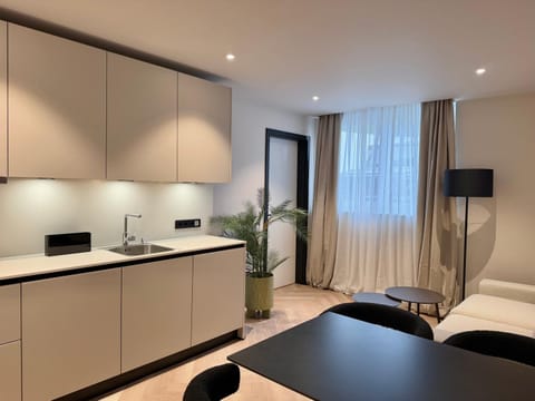 Kitchen or kitchenette, Living room, Photo of the whole room, Seating area, kitchen, kitchen