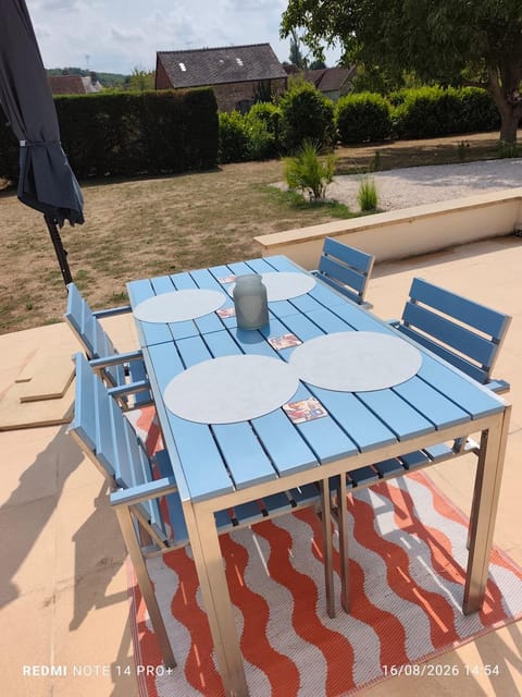 Patio, Seating area