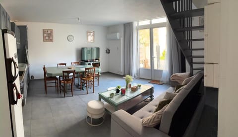 Property building, Living room