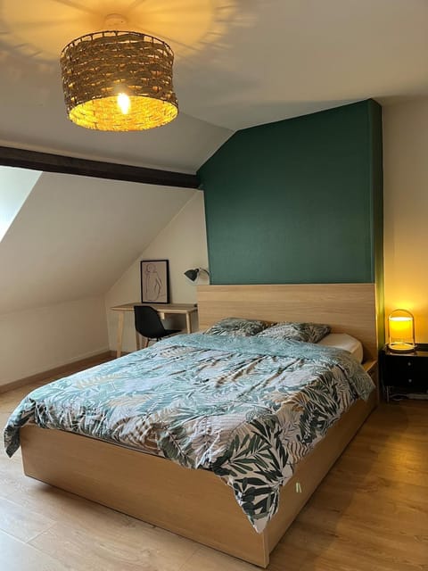 Bed, Bedroom