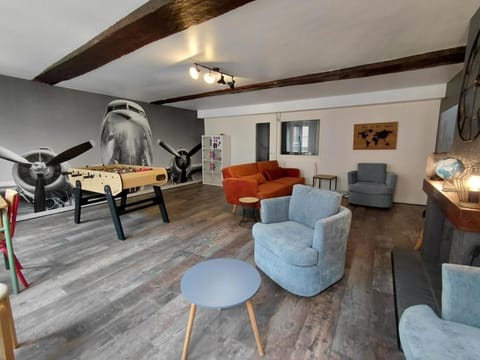 TV and multimedia, Living room, Seating area