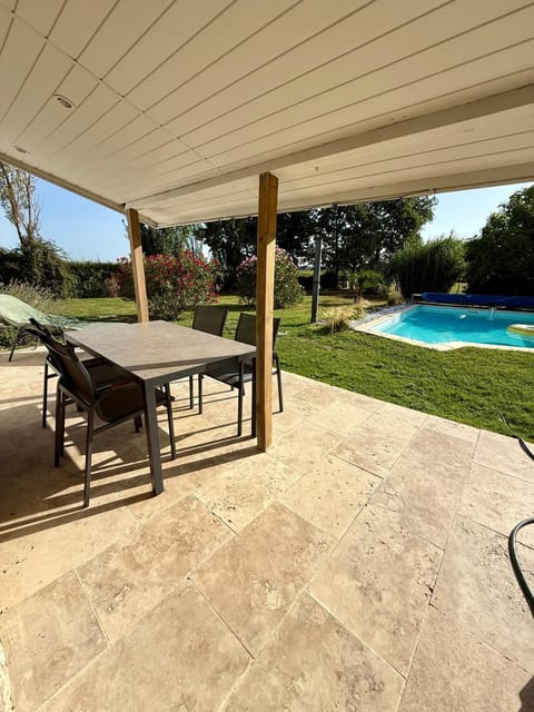 Patio, Garden, Balcony/Terrace, Pool view, Swimming pool, sunbed