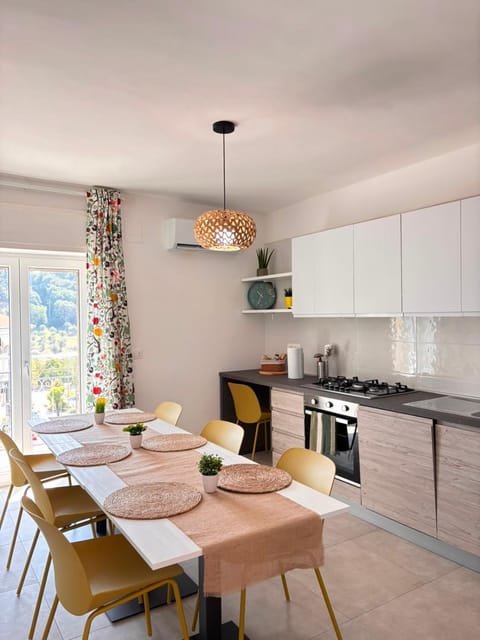 Communal kitchen, kitchen