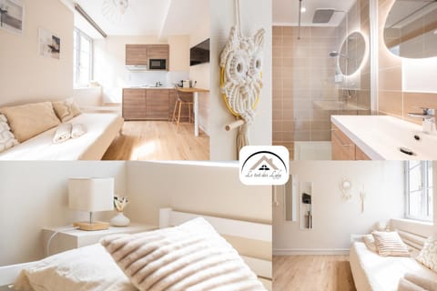 Bed, Bathroom, Photo of the whole room, Bedroom, towels