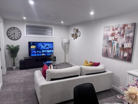 TV and multimedia, Living room, Seating area