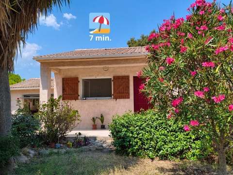 Property building, Garden, Garden view