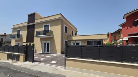 Property building, Street view, Parking