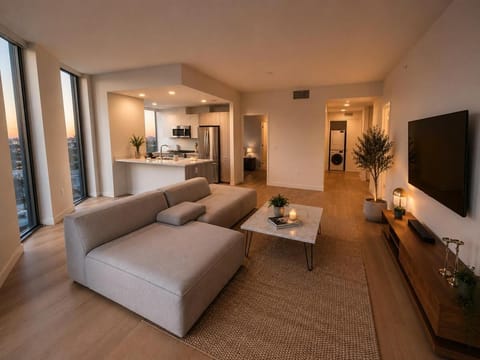 TV and multimedia, Kitchen or kitchenette, Living room, Seating area