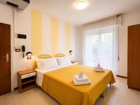 Bed, Photo of the whole room, Bedroom, towels, air conditioner