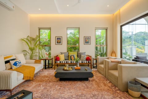 Living room, Seating area