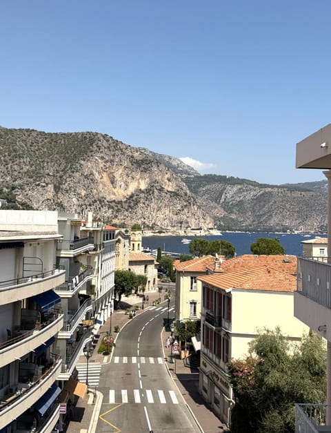 Neighbourhood, City view, Mountain view, Sea view, Street view