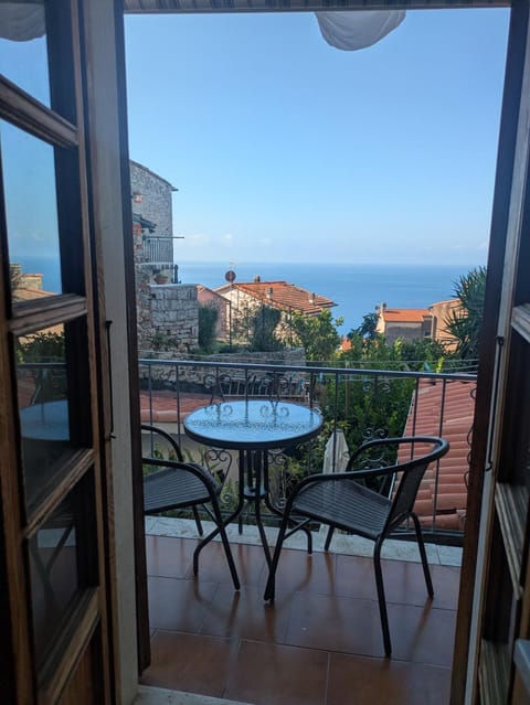 View (from property/room), Balcony/Terrace, Sea view
