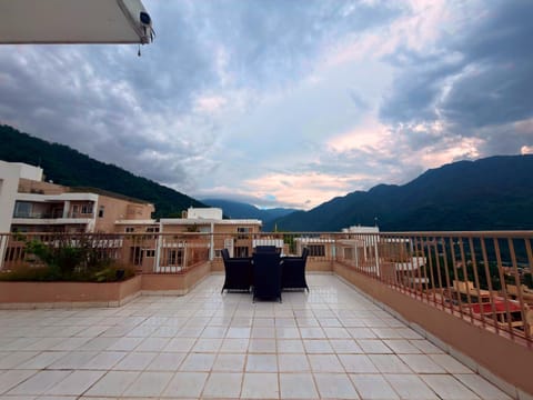 View (from property/room), Balcony/Terrace