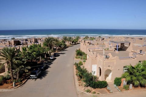 Neighbourhood, Natural landscape, Bird's eye view, Beach, Sea view, Street view, Location