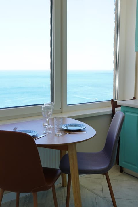 Seating area, Dining area, Sea view