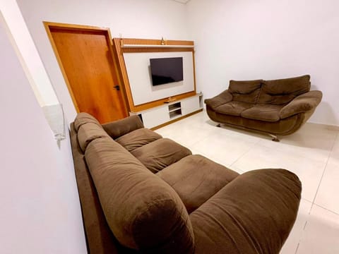 TV and multimedia, Living room, Seating area, Evening entertainment