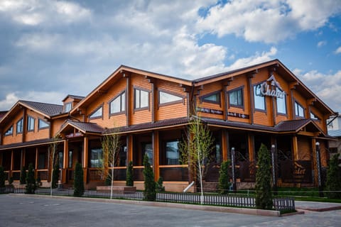 Property building, Day
