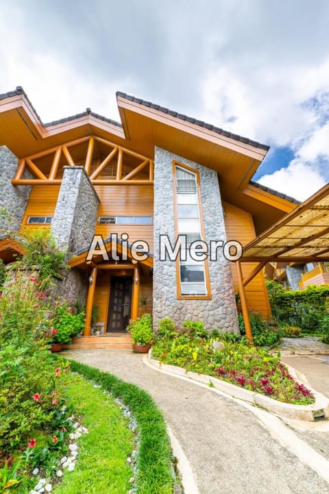 Property building, Day, Garden, Garden view