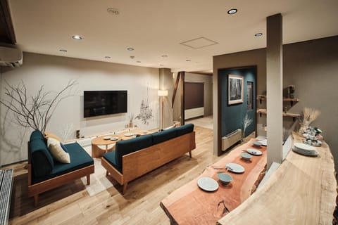 Living room, Dining area