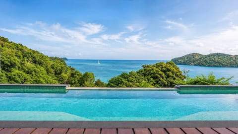 Day, Natural landscape, Mountain view, Pool view, Sea view, Swimming pool