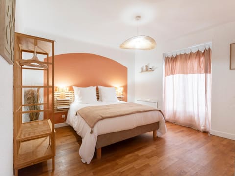 Bed, Night, Decorative detail, wardrobe