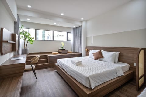 Bed, TV and multimedia, Living room, Photo of the whole room, Seating area, Bedroom, towels