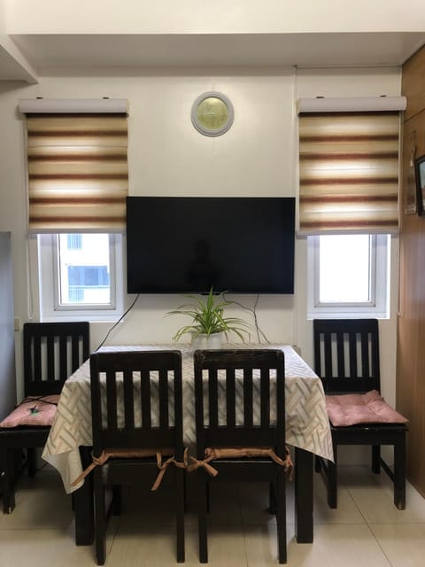 TV and multimedia, Dining area
