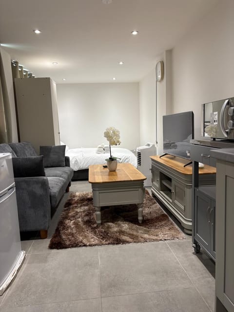 TV and multimedia, Kitchen or kitchenette, Seating area, Dining area