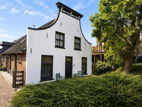 Property building, Garden view