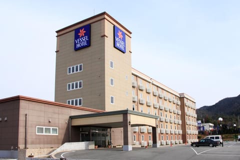 Property building, Day, Parking