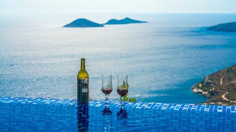 Pool view, Sea view, Swimming pool