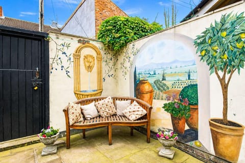 Patio, Spring, Day, Garden, View (from property/room), Balcony/Terrace, Garden view
