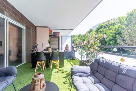 Balcony/Terrace, Balcony/Terrace
