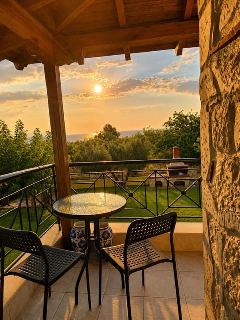 Patio, Natural landscape, View (from property/room), Balcony/Terrace, Seating area