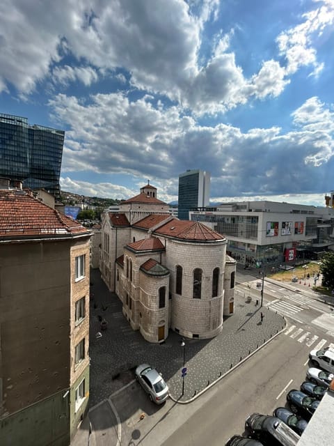 Neighbourhood, City view, Street view, Shopping Area, Location