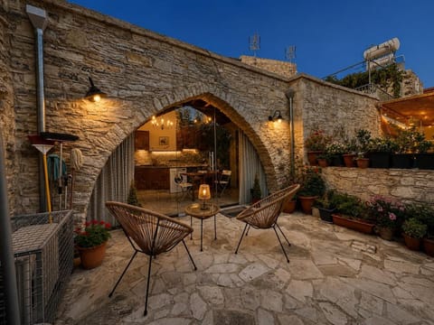 Patio, Night, Balcony/Terrace