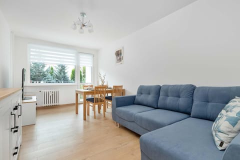 Seating area, Dining area, Bedroom, internet
