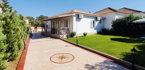 Property building, Garden, Balcony/Terrace, Garden view