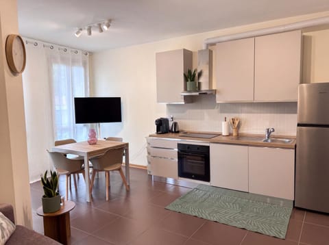 TV and multimedia, dishwasher, kitchen