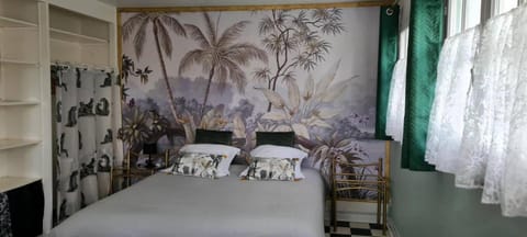 Living room, Bedroom