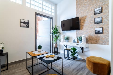 TV and multimedia, Living room, Seating area