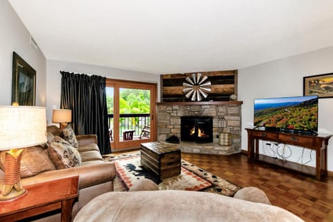 Living room, fireplace