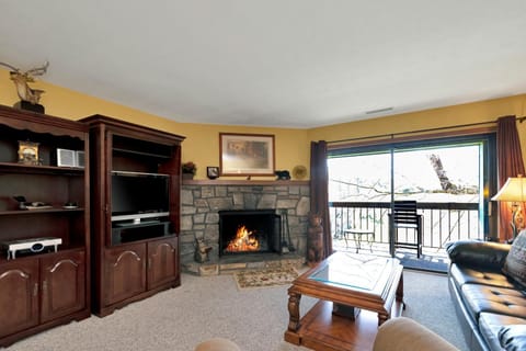 Living room, fireplace
