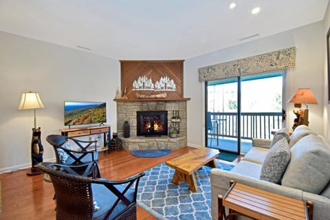 Living room, fireplace