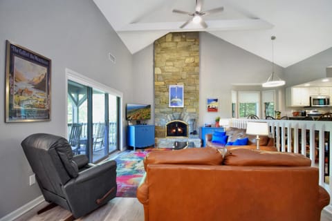 Living room, fireplace