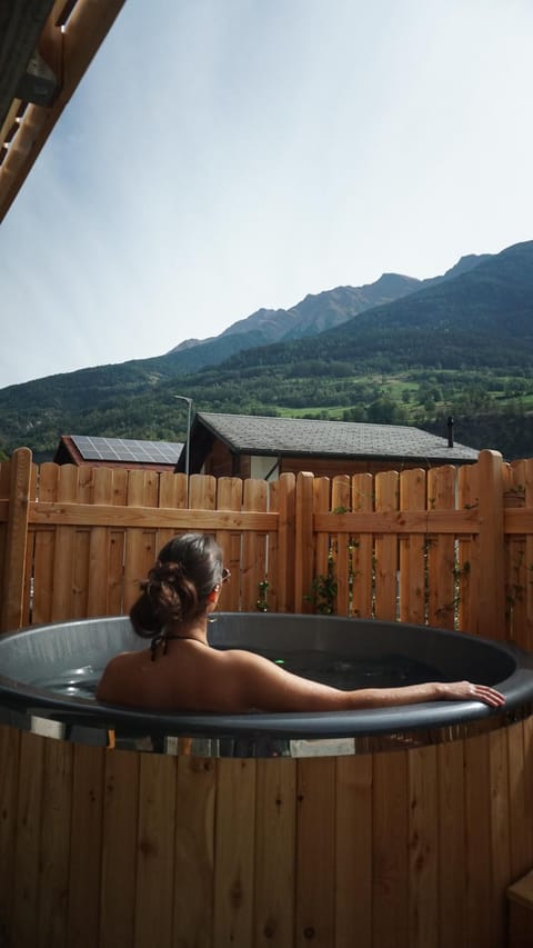 Hot Tub, Hot Tub, Open Air Bath, Open Air Bath