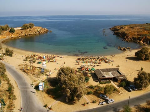 Nearby landmark, Natural landscape, Summer, Beach, Seasons
