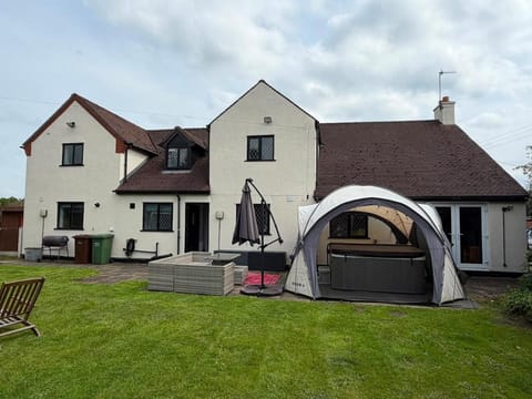 Property building, Patio, Garden, Garden view